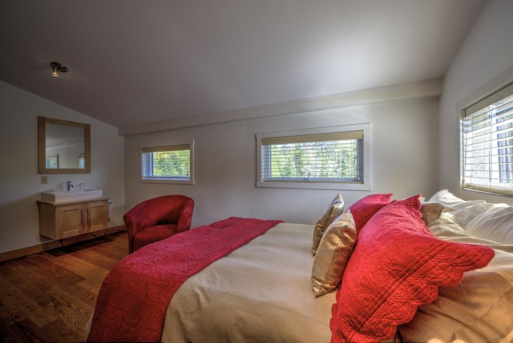 Hotel Le Grand R Saint-Donat-de-Montcalm Exterior foto